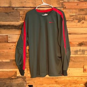 Nike Long Sleeve Tee mens L